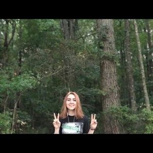 Meet your Posher, Cassandra